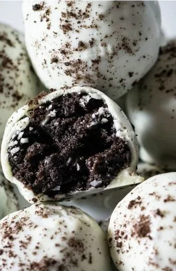 Delicious Oreo Cake Balls arranged on a serving platter