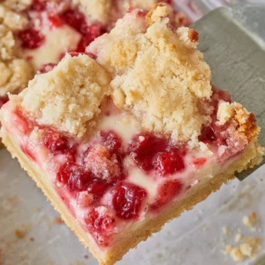 Strawberry pie bars with fresh strawberries and a buttery crust