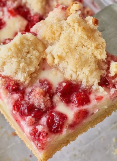 Strawberry pie bars with fresh strawberries and a buttery crust